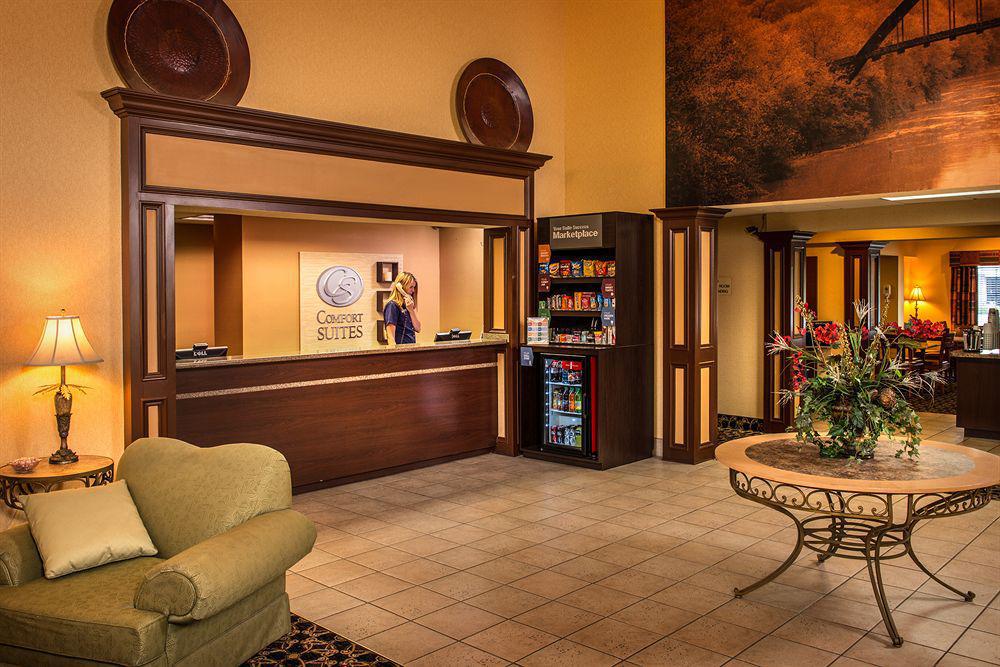 Comfort Suites Prestonsburg West Exterior foto